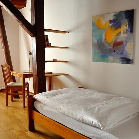 Gastezimmer Am Hof Франкфурт-на-Майне Экстерьер фото