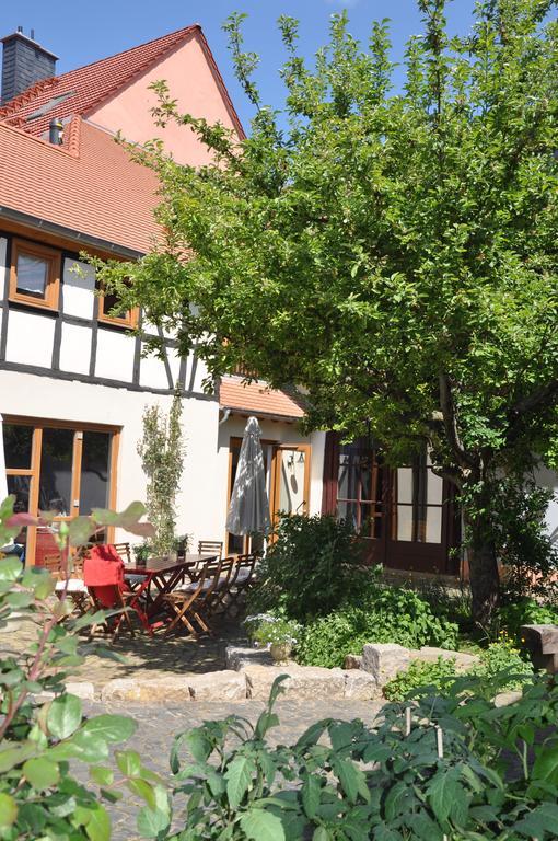 Gastezimmer Am Hof Франкфурт-на-Майне Экстерьер фото